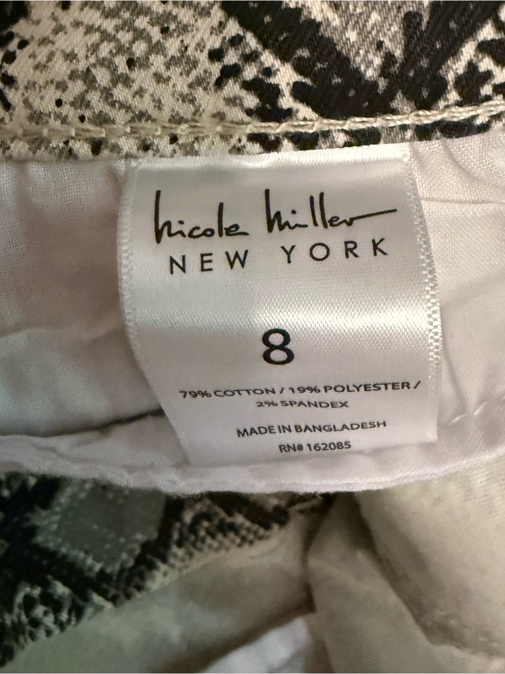 Nicole Miller Black and White Snake-Print High Waist Slim Ankle Pants NWT - Picture 6 of 7